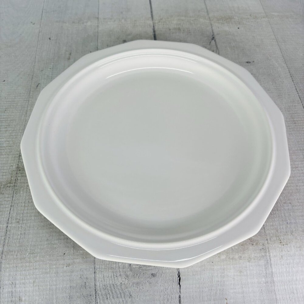 Pfaltzgraff HERITAGE WHITE Multisided Castle Mark Stoneware Dinner Plates Set 4 - Picture 6 of 16